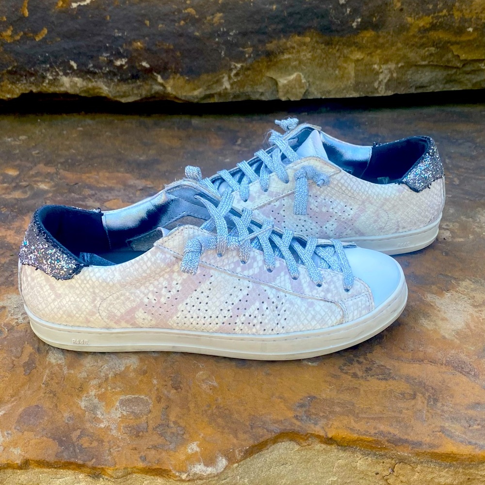 P448 sneakers with glitter back